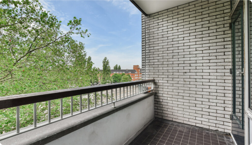 Flooring 9 5